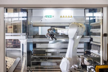 TR-industrial-piega-automatica-robotizzata-02