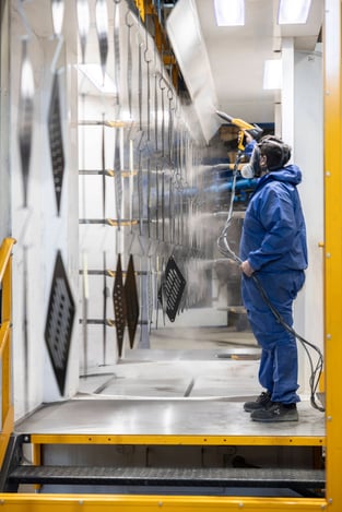 TR-industrial-trattamento-superficiale-verniciatura-a-polvere-13